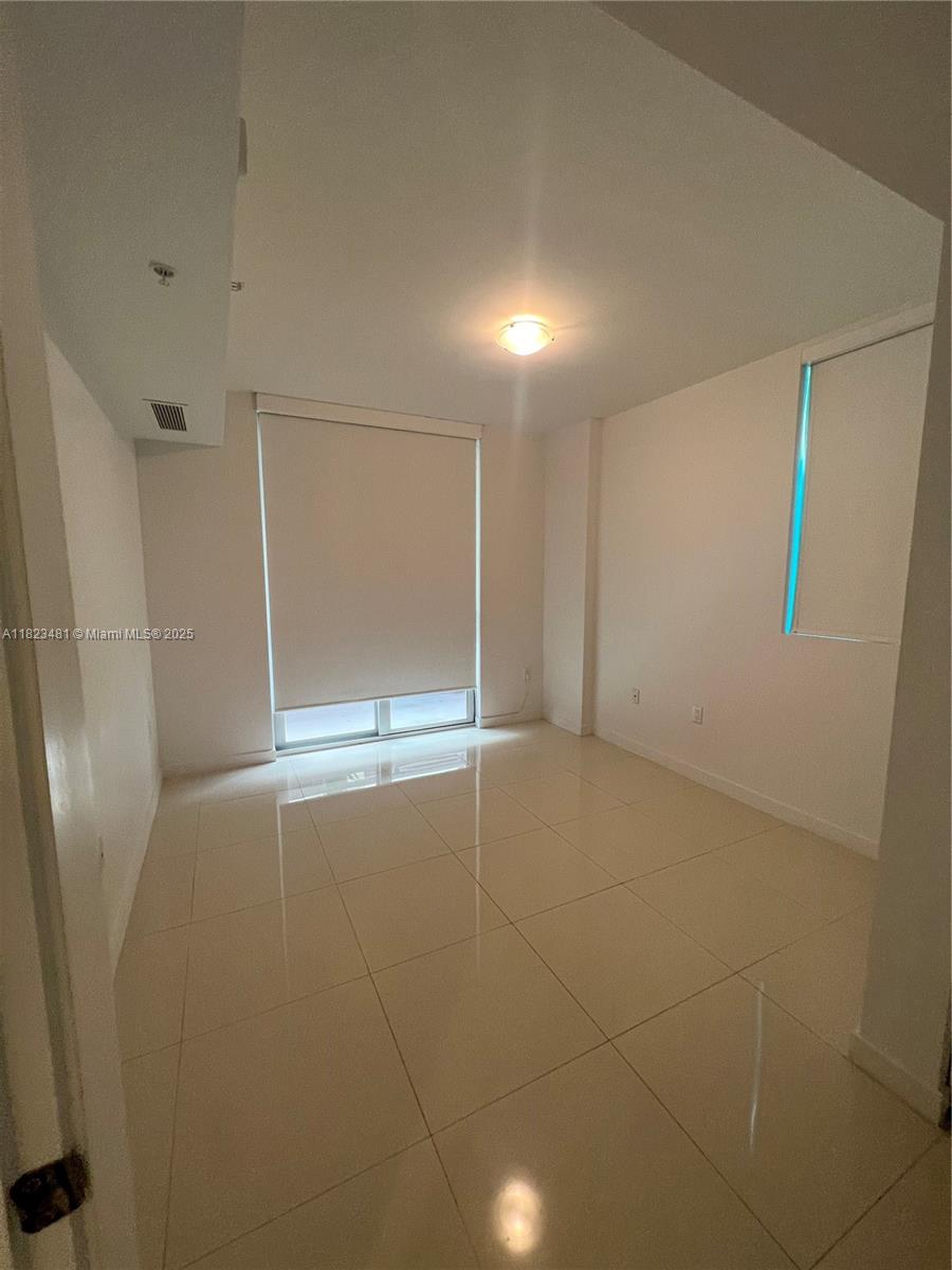 GRAND BAY COMMONS SOUTH - Residential