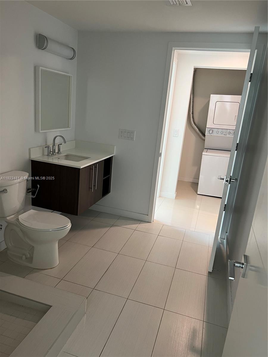 GRAND BAY COMMONS SOUTH - Residential