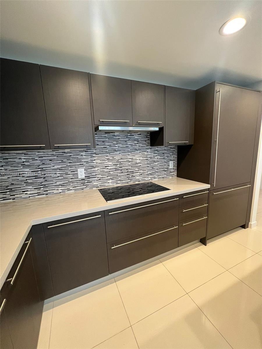 GRAND BAY COMMONS SOUTH - Residential