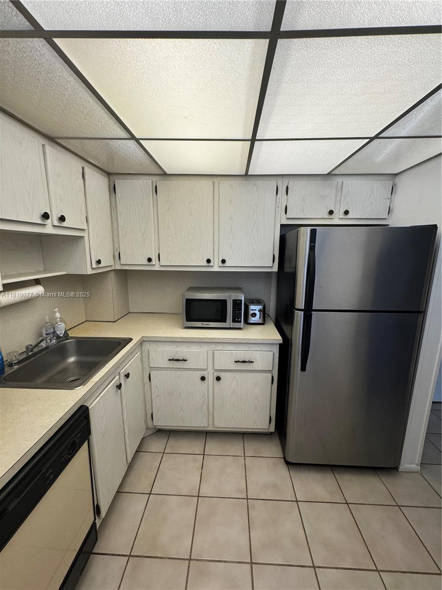 WOODSIDE APTS CONDO - Residential