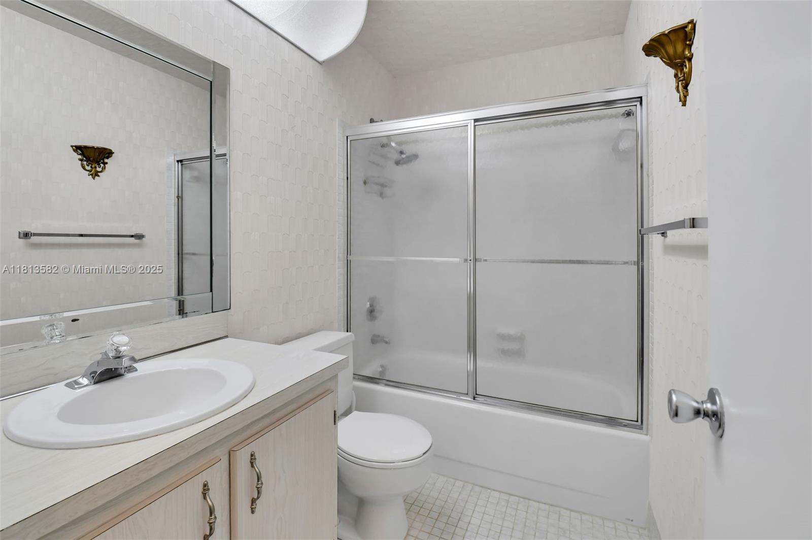 DELRAY VILLAS 1 - Residential