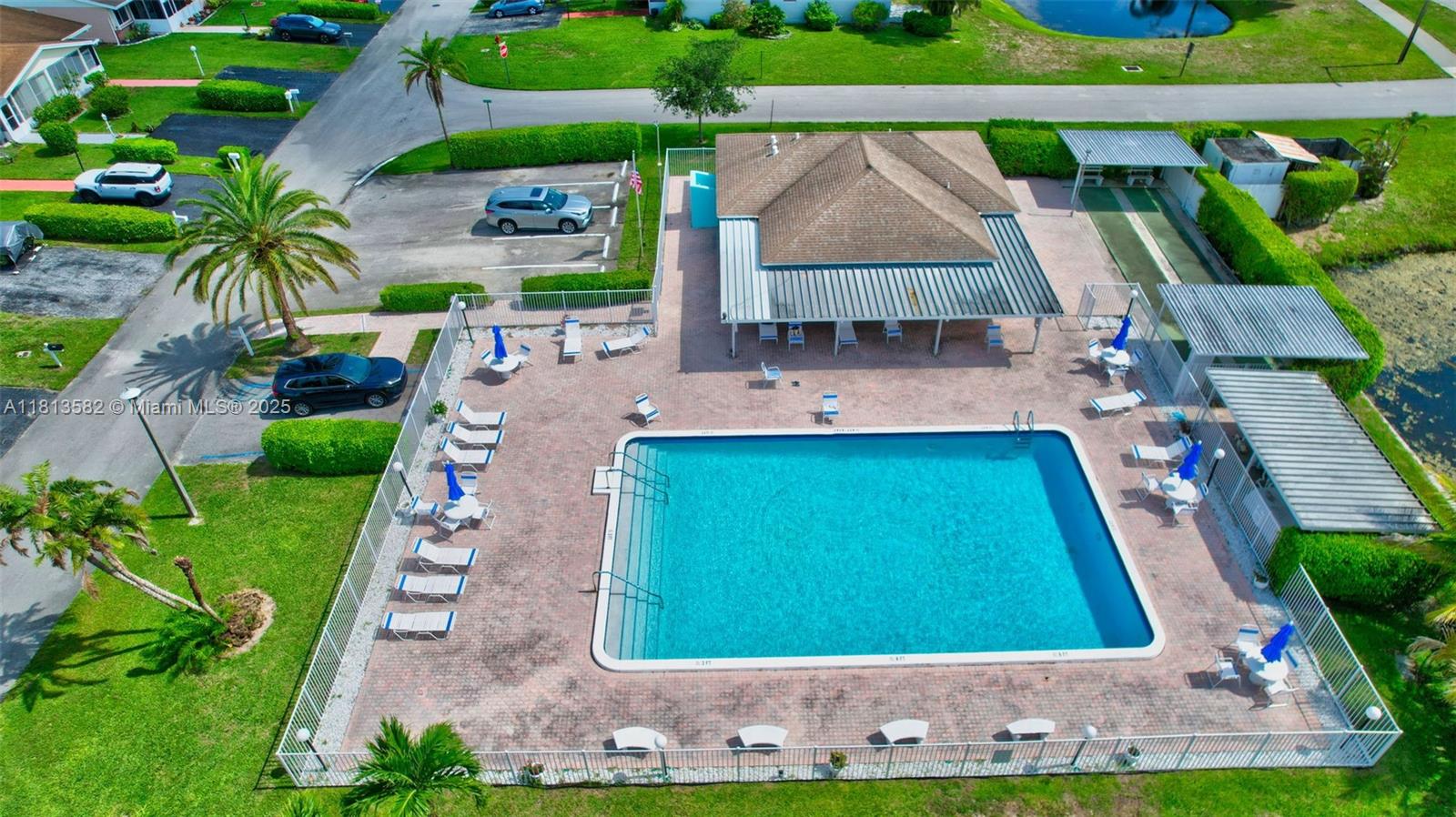 DELRAY VILLAS 1 - Residential