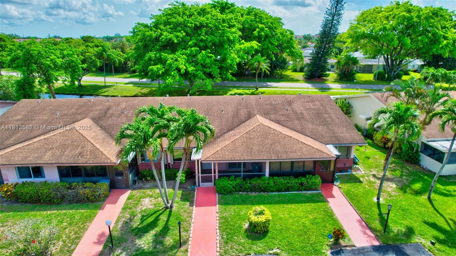 DELRAY VILLAS 1 - Residential