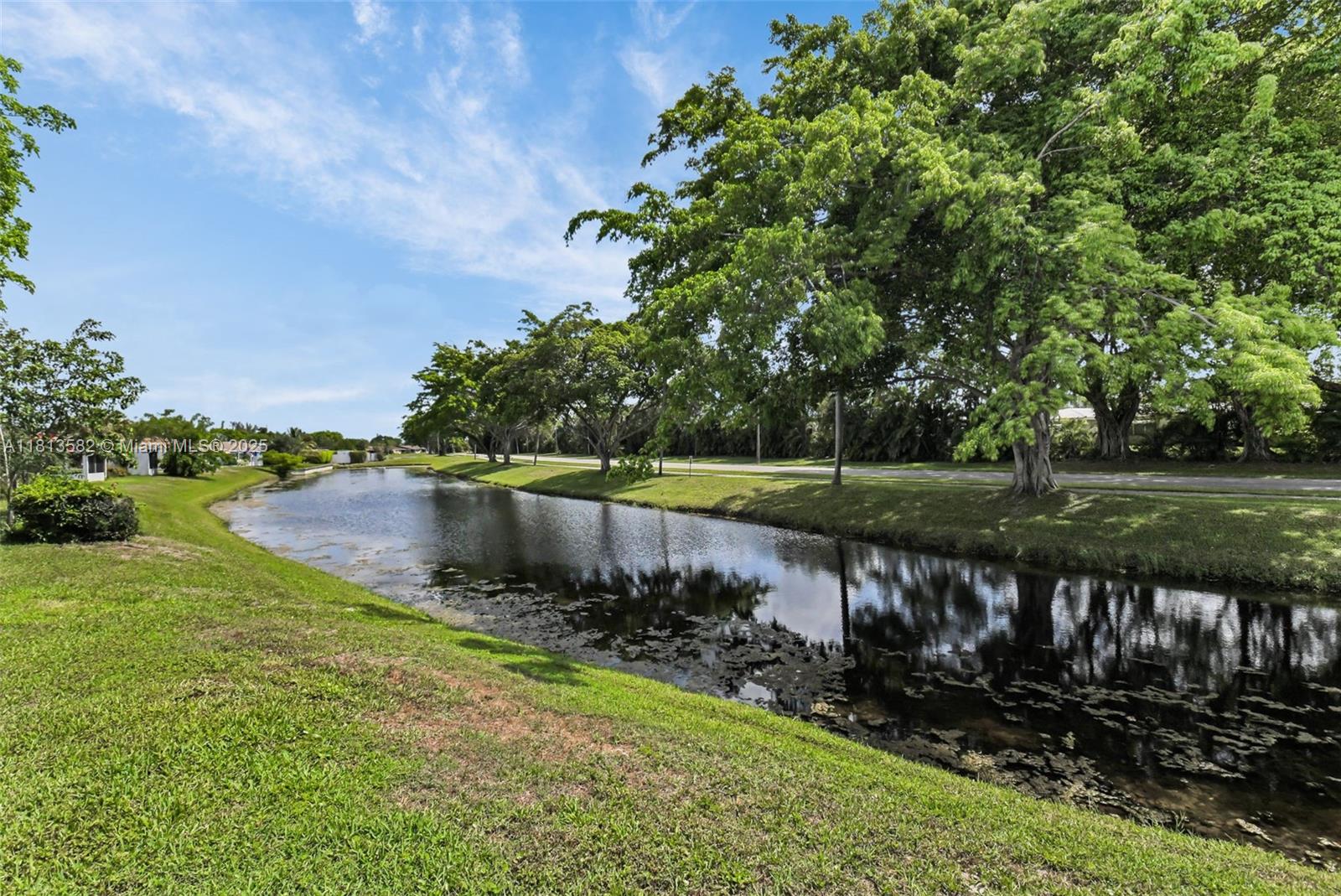 DELRAY VILLAS 1 - Residential