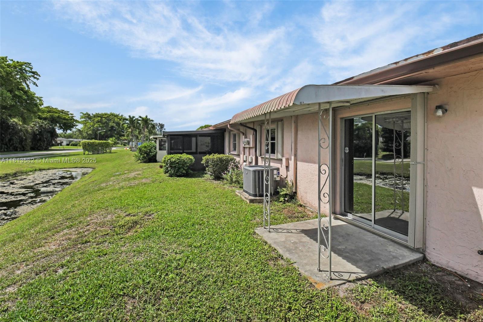 DELRAY VILLAS 1 - Residential