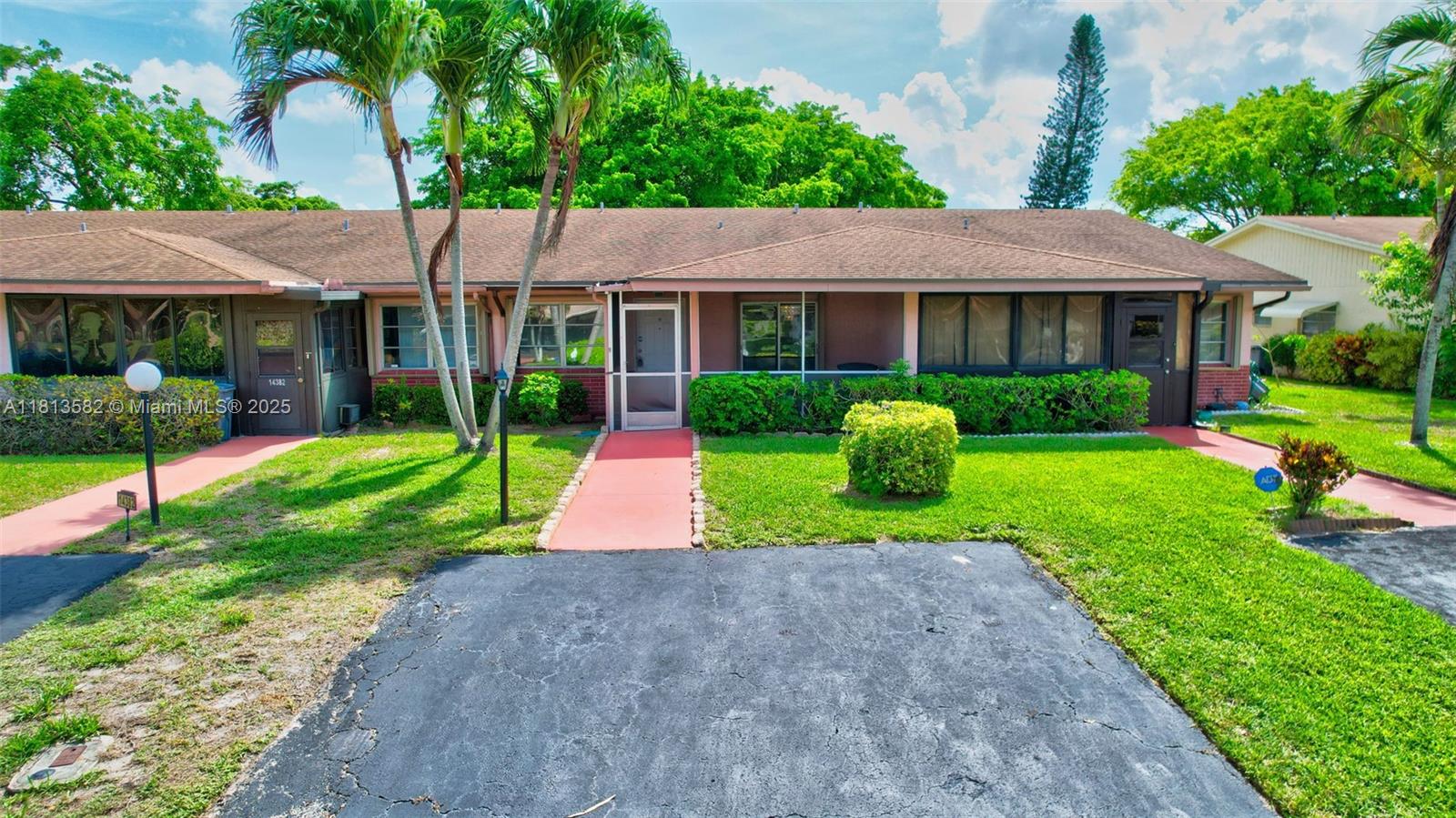 DELRAY VILLAS 1 - Residential