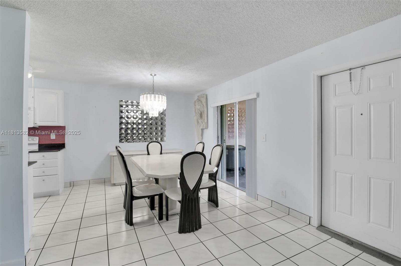 DELRAY VILLAS 1 - Residential