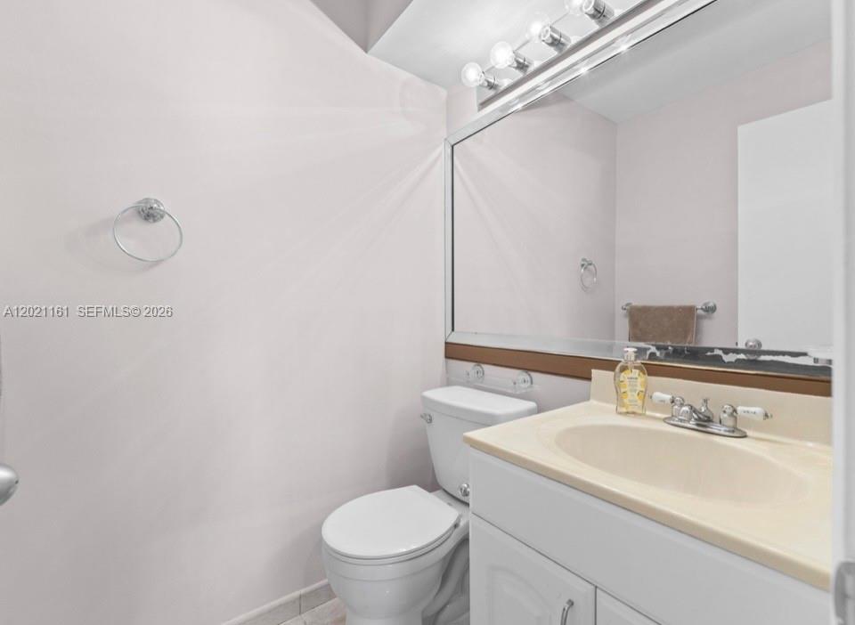 GABLES POINT CONDO I - Residential
