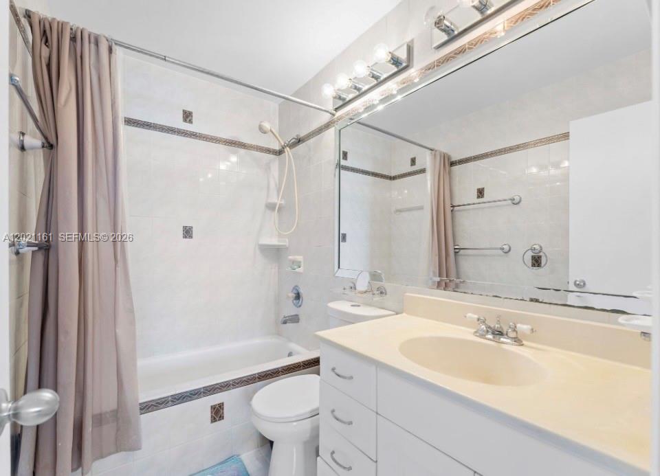 GABLES POINT CONDO I - Residential