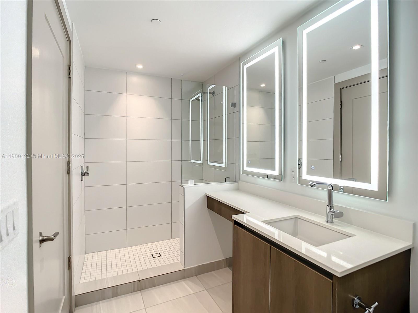 Muze at Met - Residential Lease