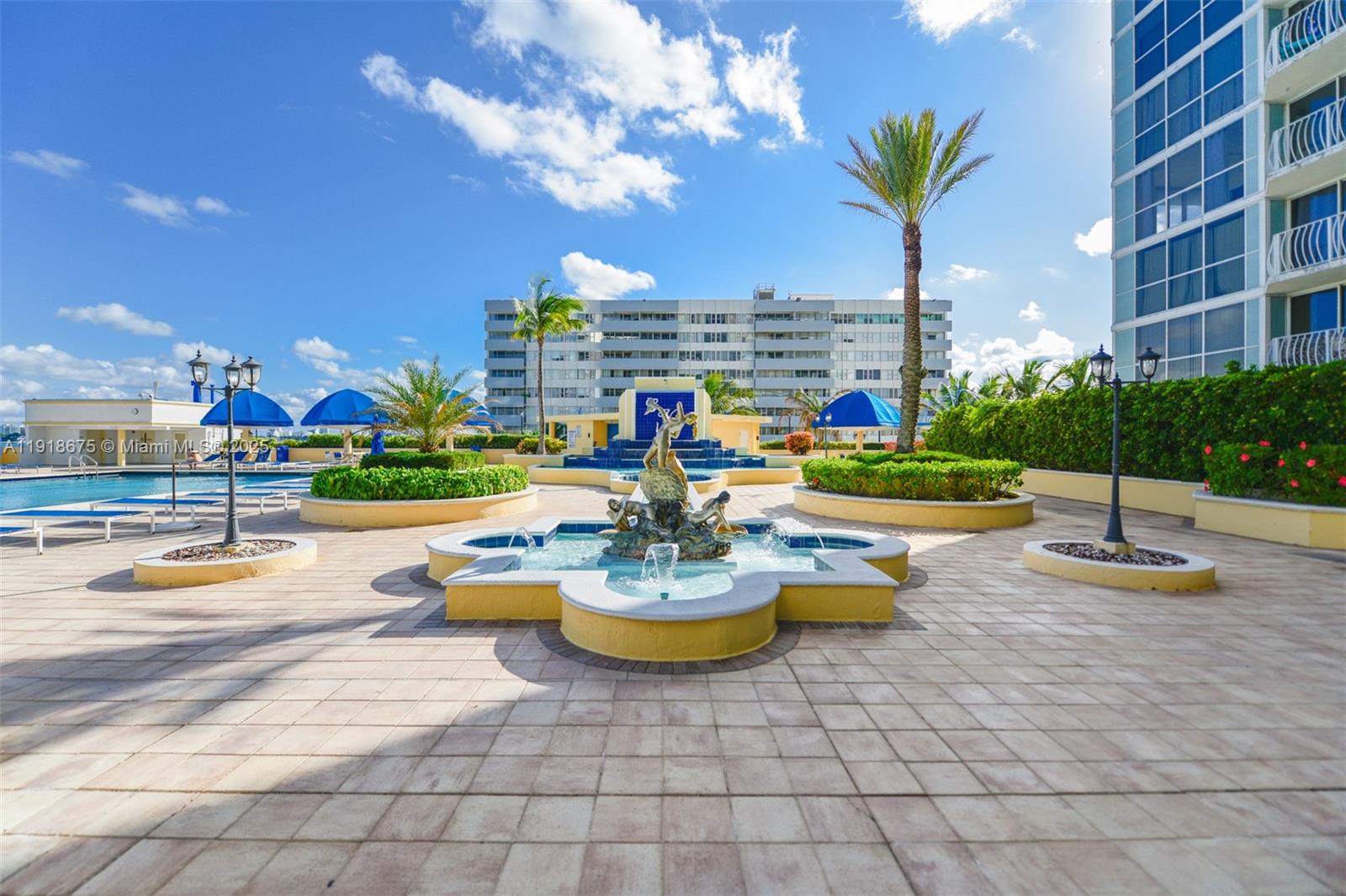 THE GRANDVIEW PALACE COND - Residential