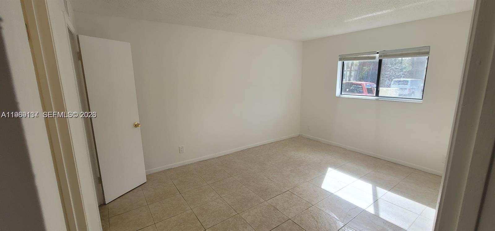 HIDDEN FOREST CONDO - Residential Lease