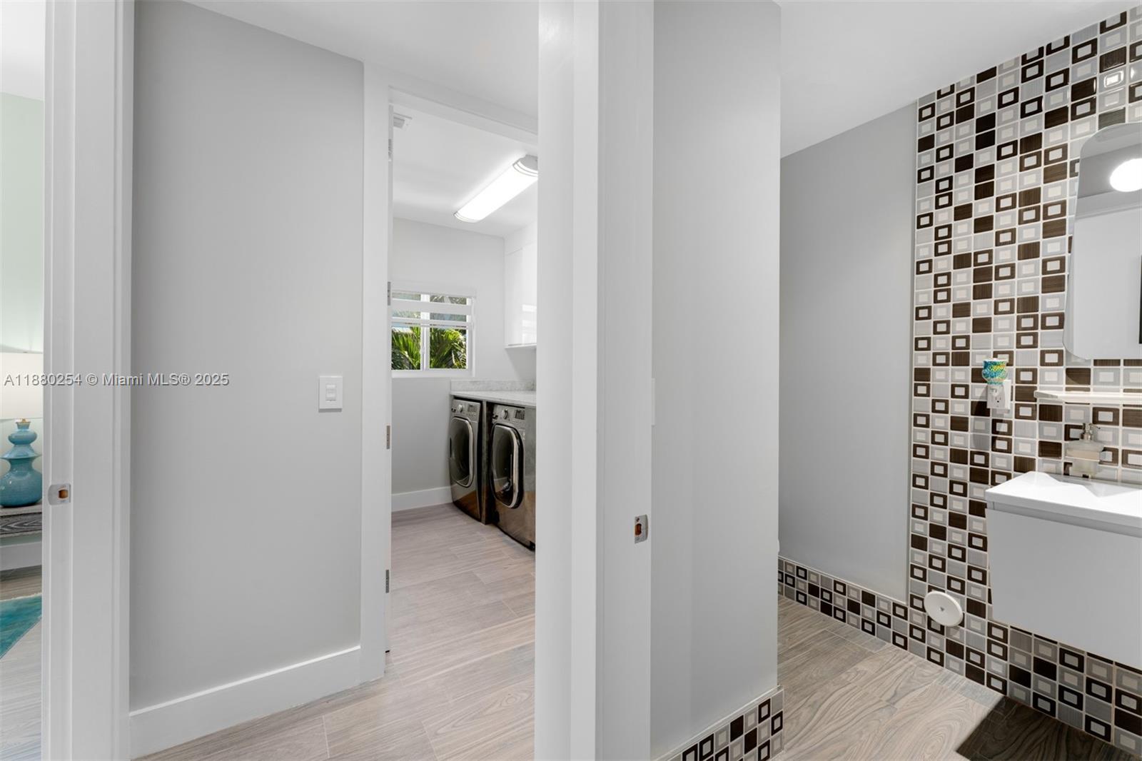 WHITE MARLIN BEACH SEC 2 - Residential