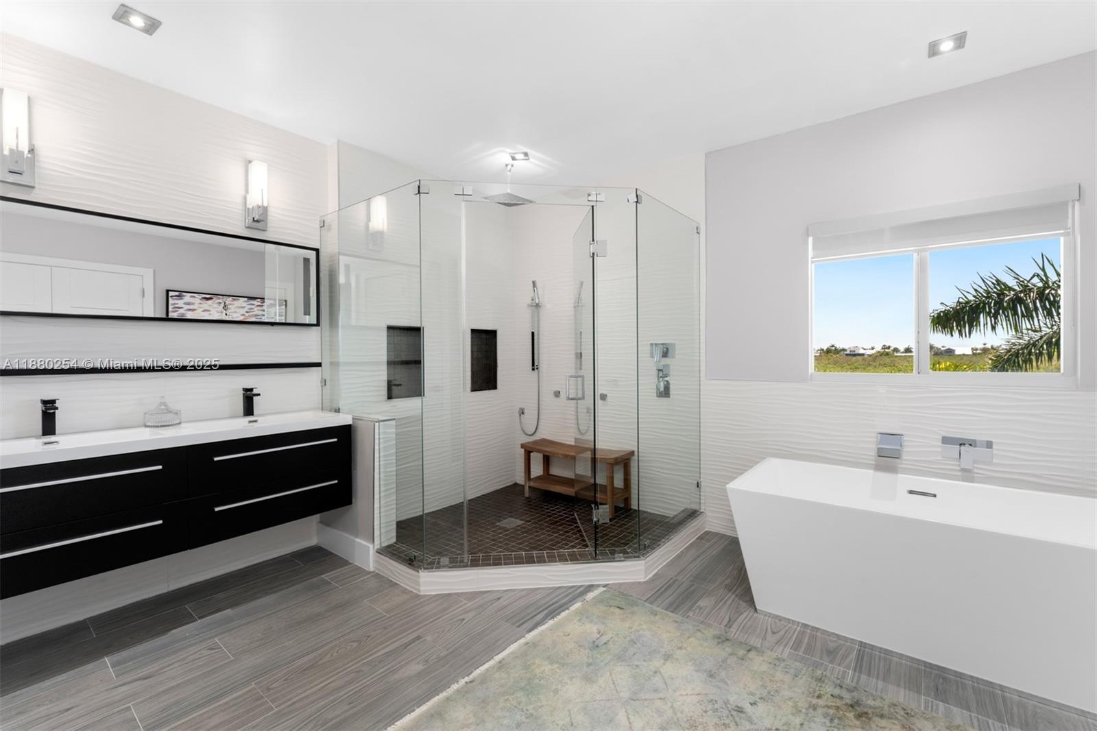 WHITE MARLIN BEACH SEC 2 - Residential