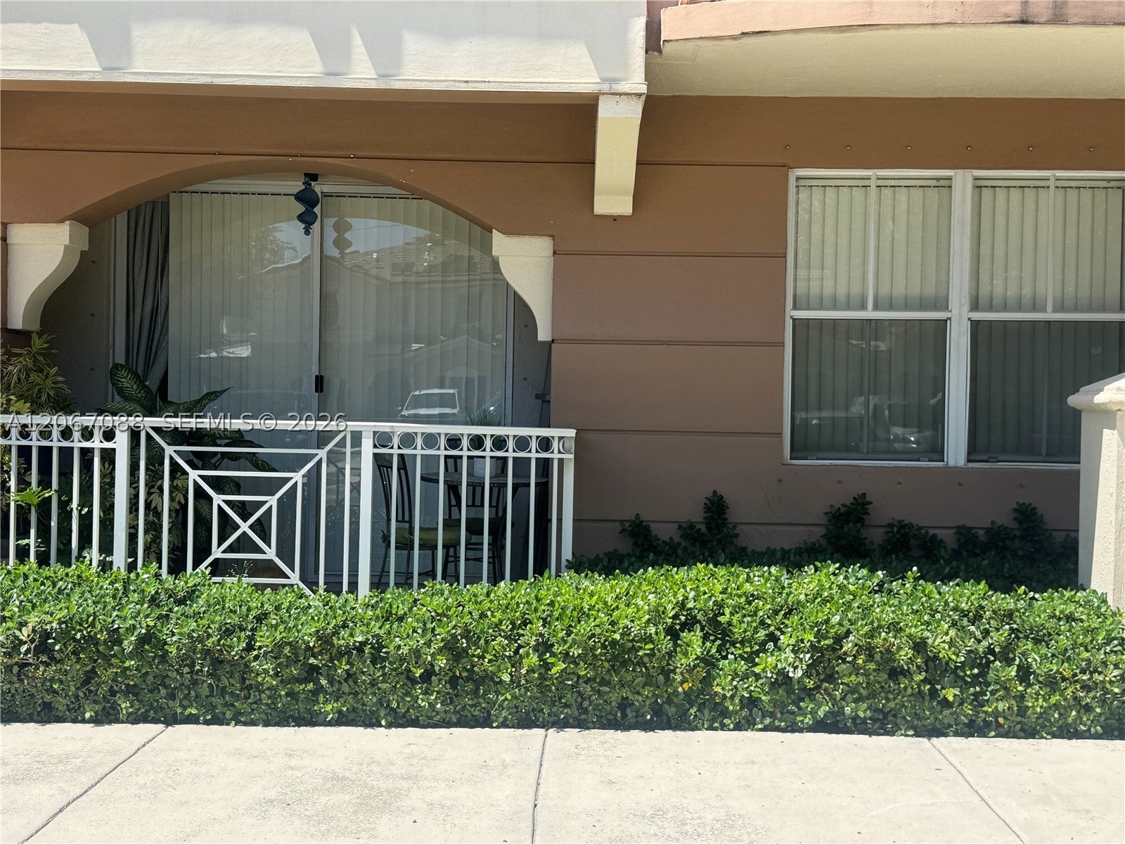 8826 W Flagler St 115