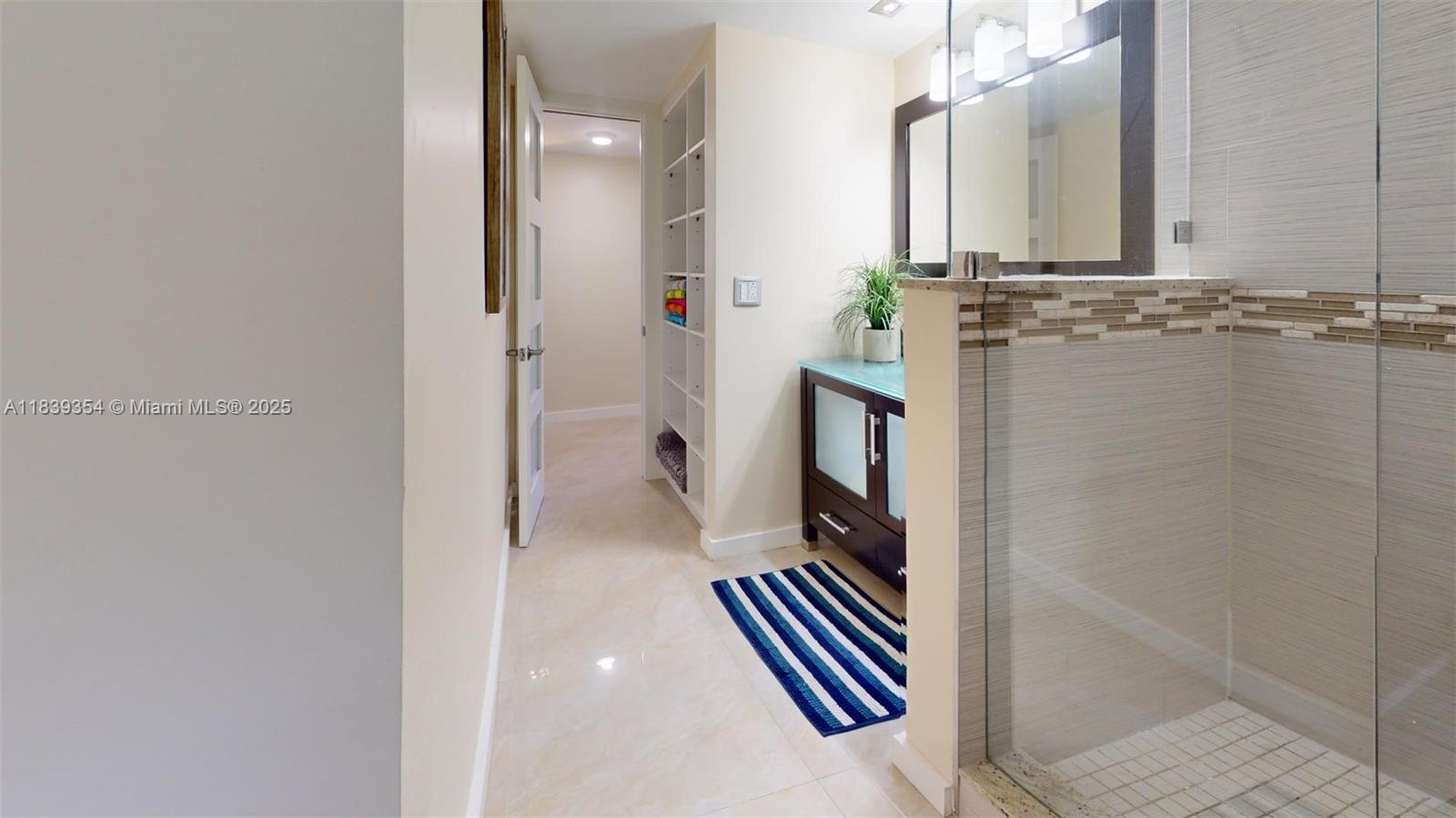 MALAGA TOWERS CONDO - Residential Lease