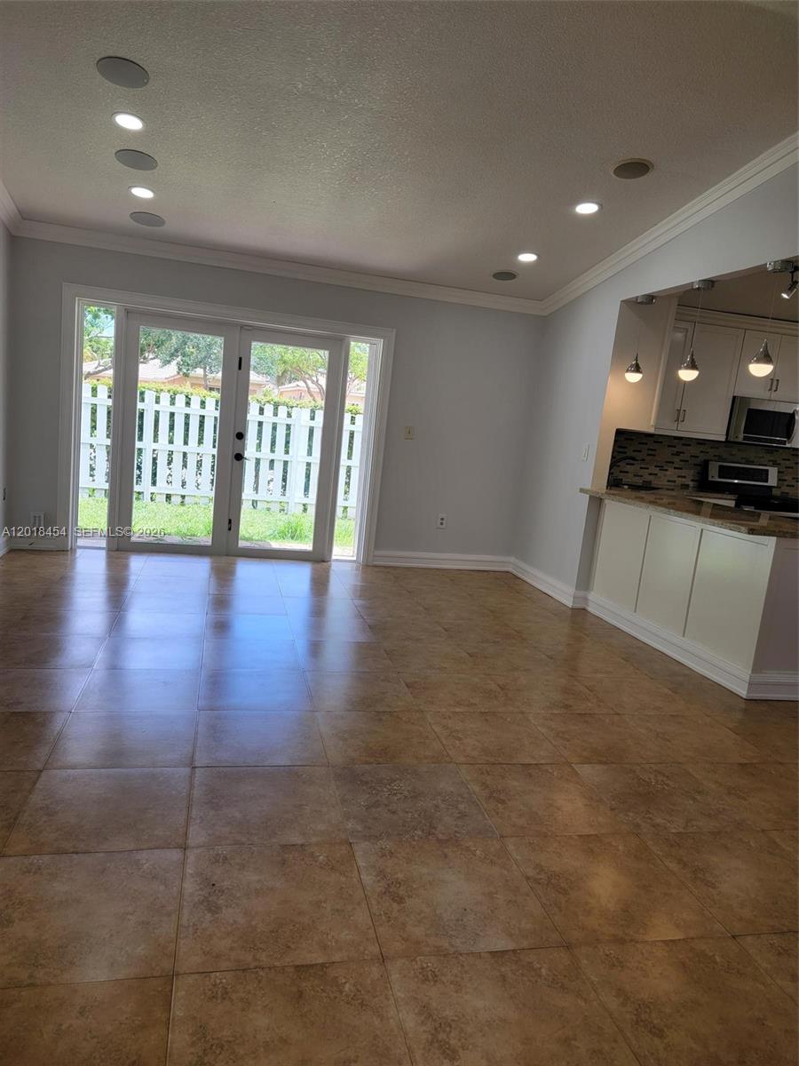 Photo of 14115 Langley Pl, Davie, FL 33325 (MLS # A12018454)