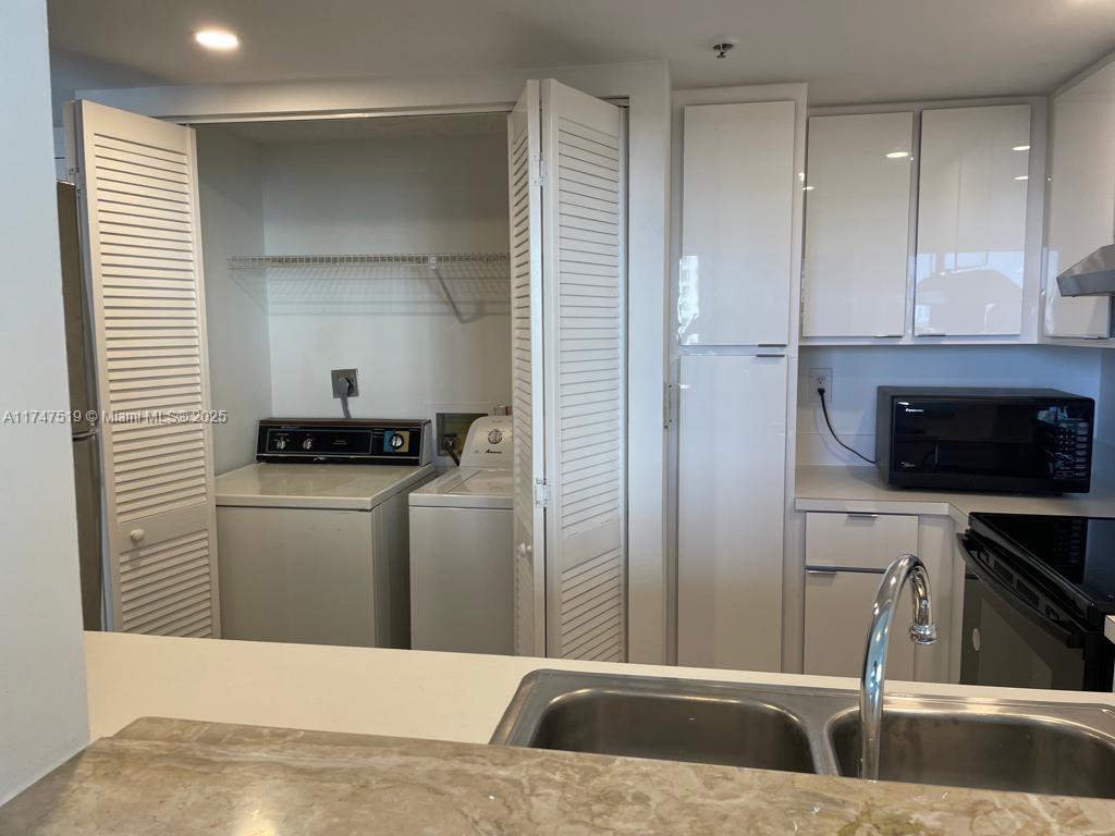 Brickell Key II - Residential