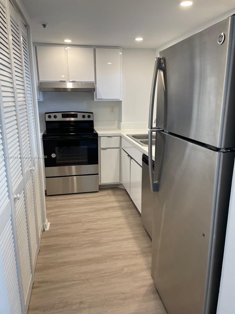 Brickell Key II - Residential