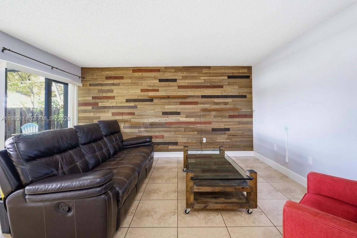 CROSSINGS VILLAGE HOMES C - Residential