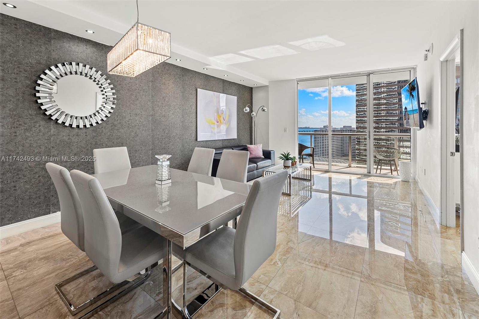 485 Brickell Ave 2009