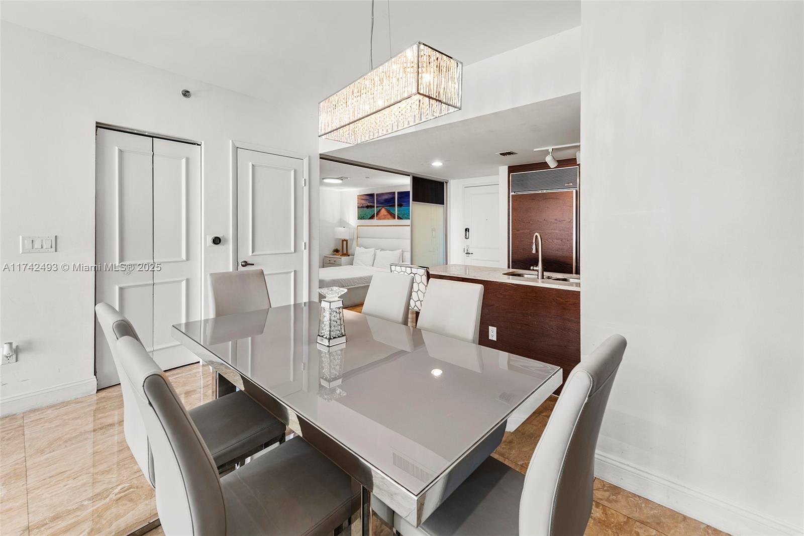ICON BRICKELL CONDO NO 3 - Residential