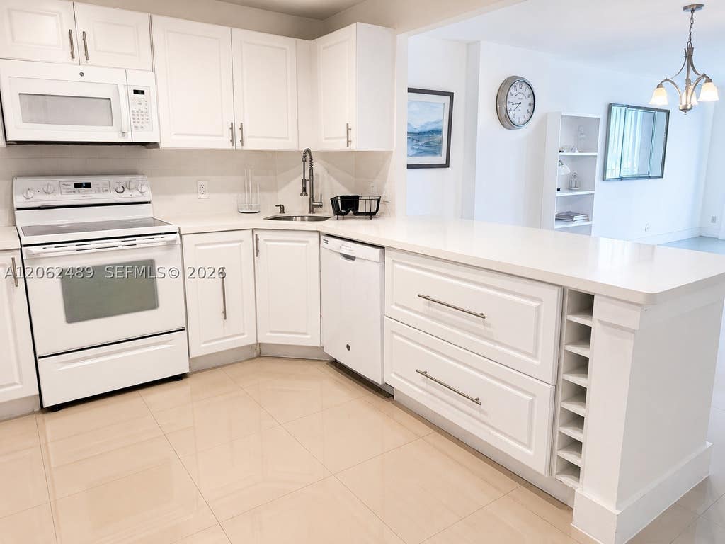Photo of 1865 S Ocean Dr #8I, Hallandale Beach, FL 33009 (MLS # A12062489)