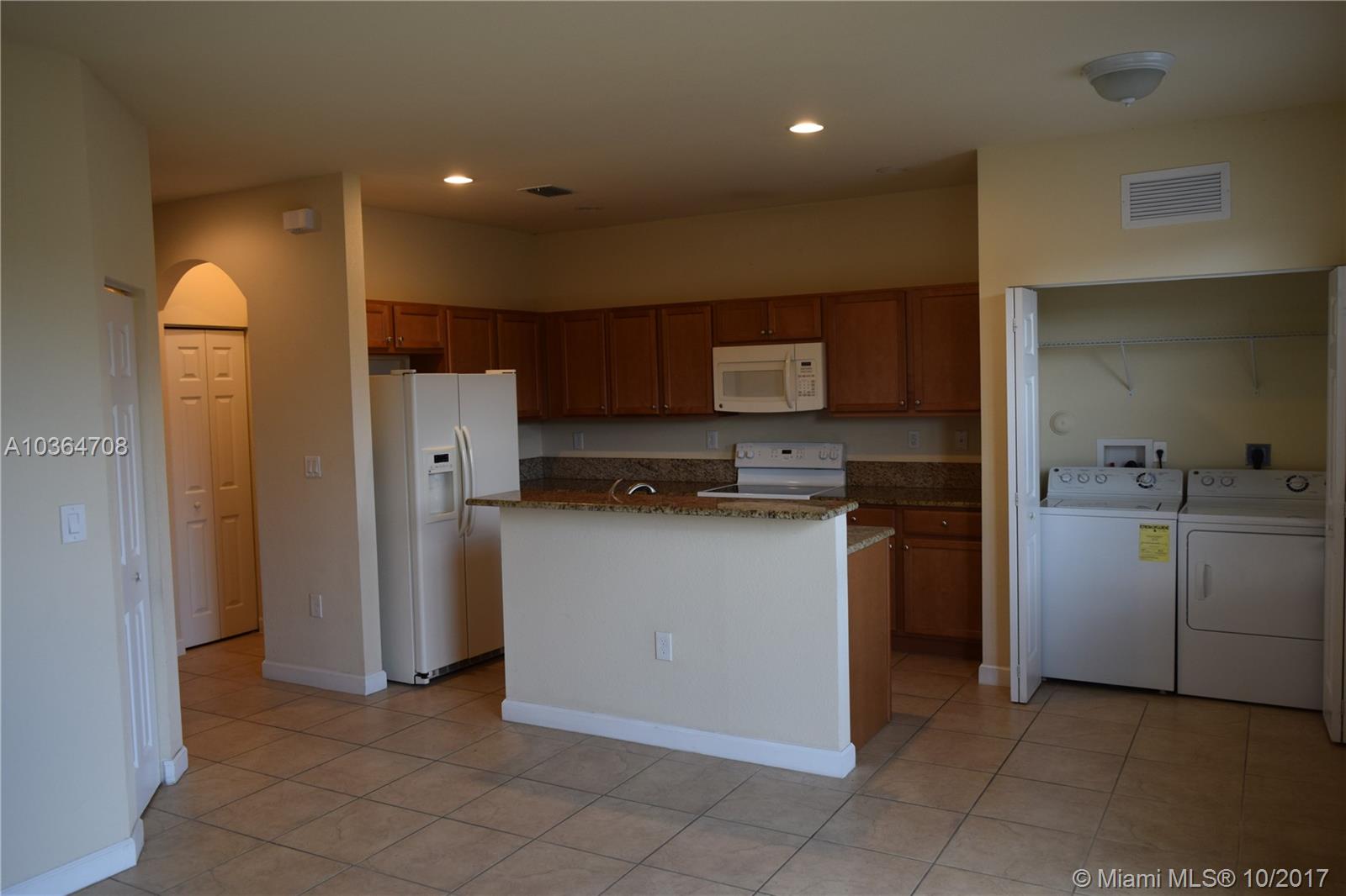 INTERLAKEN - Residential