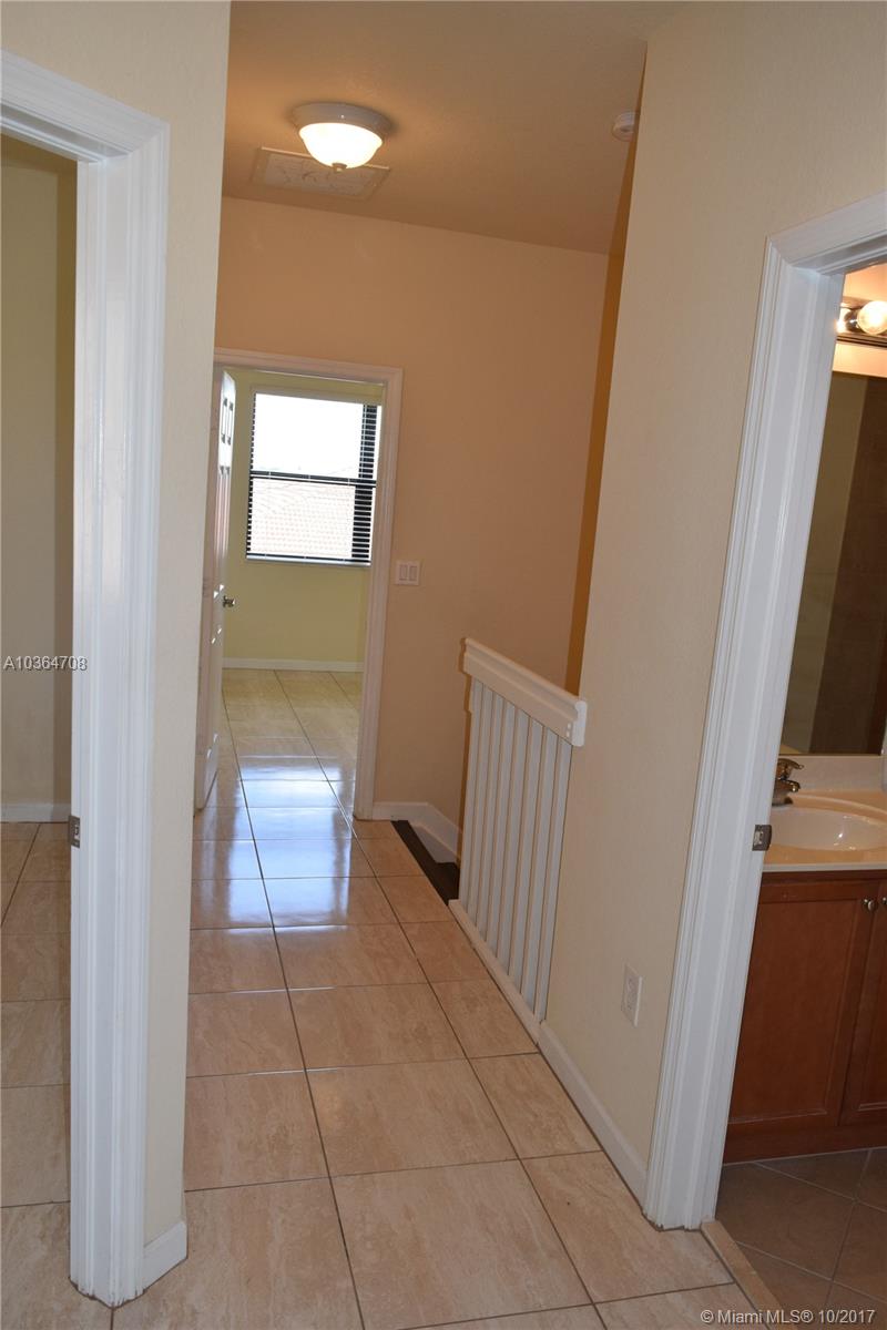 INTERLAKEN - Residential