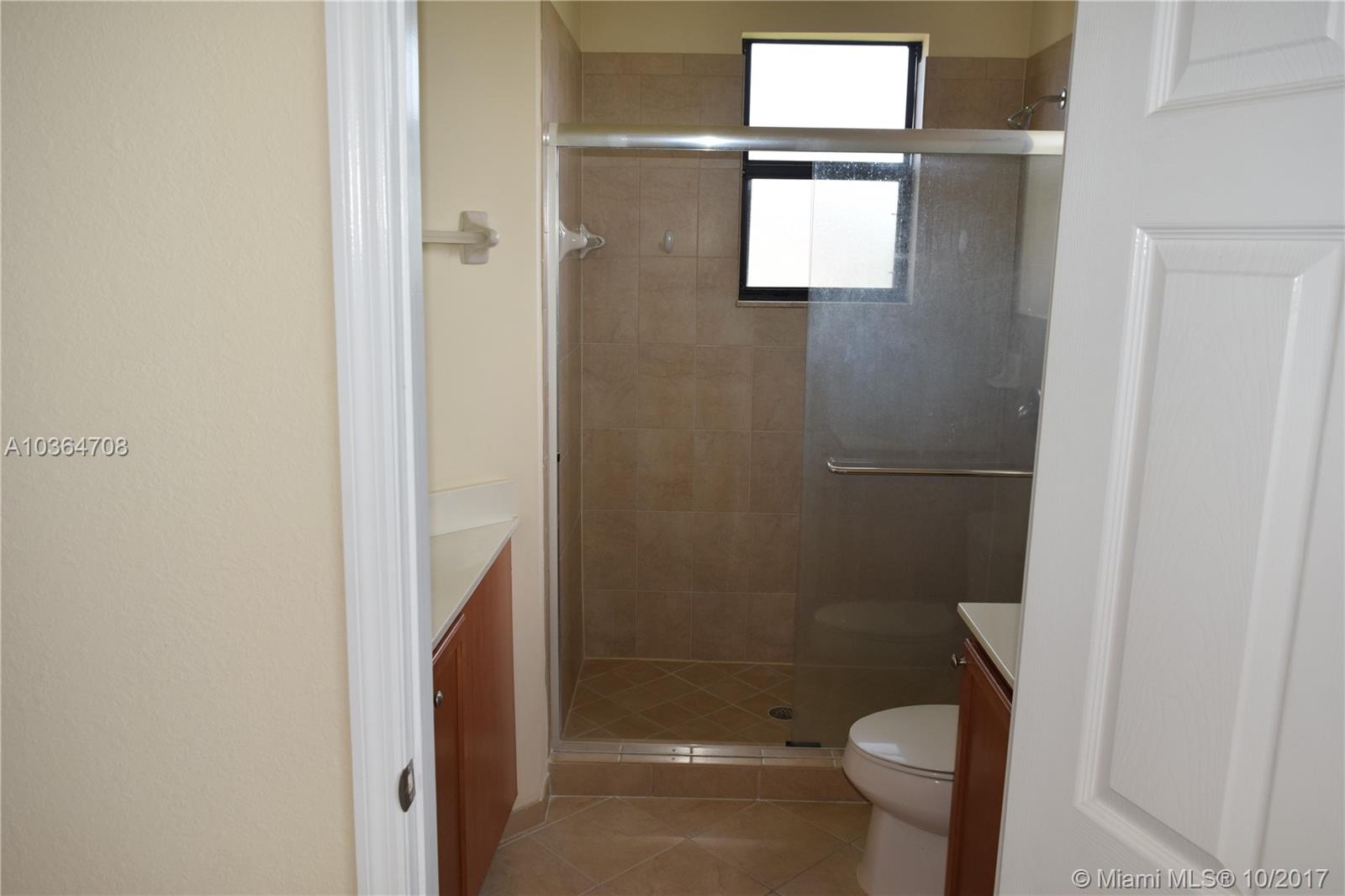 INTERLAKEN - Residential