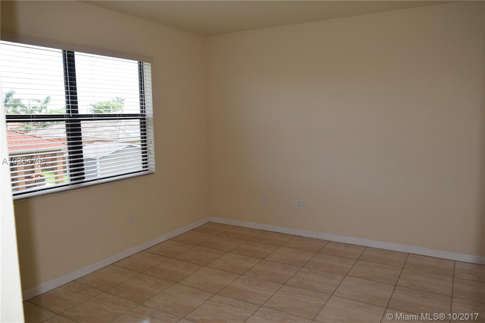 INTERLAKEN - Residential