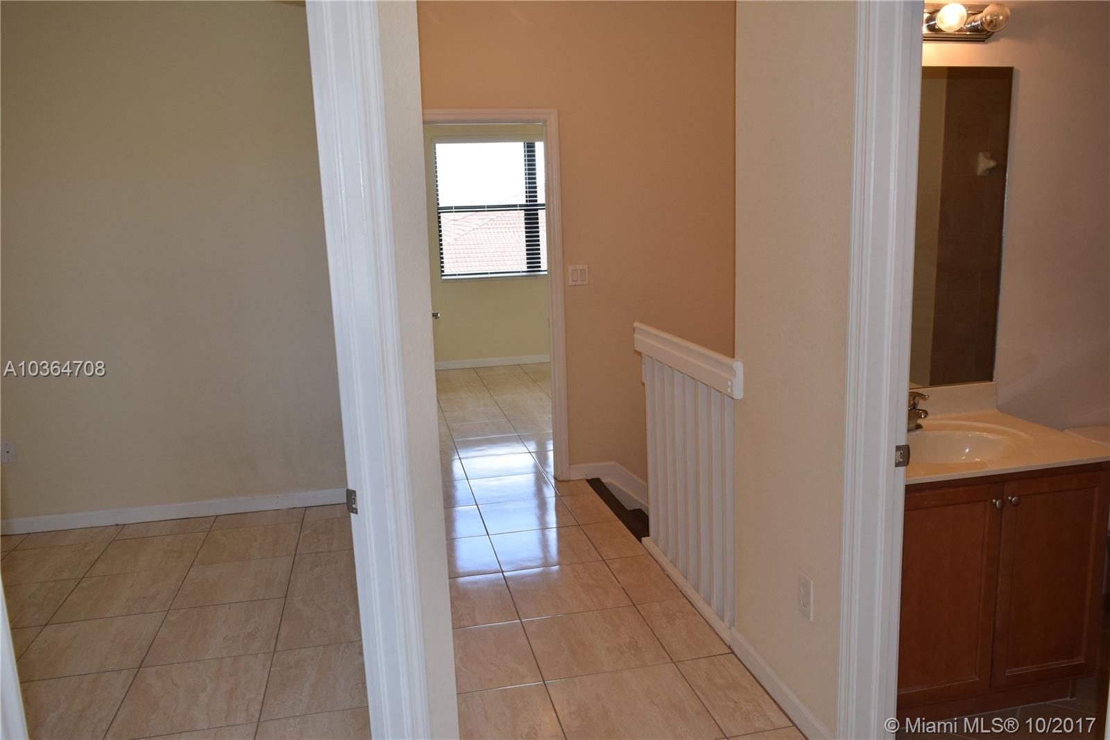 INTERLAKEN - Residential