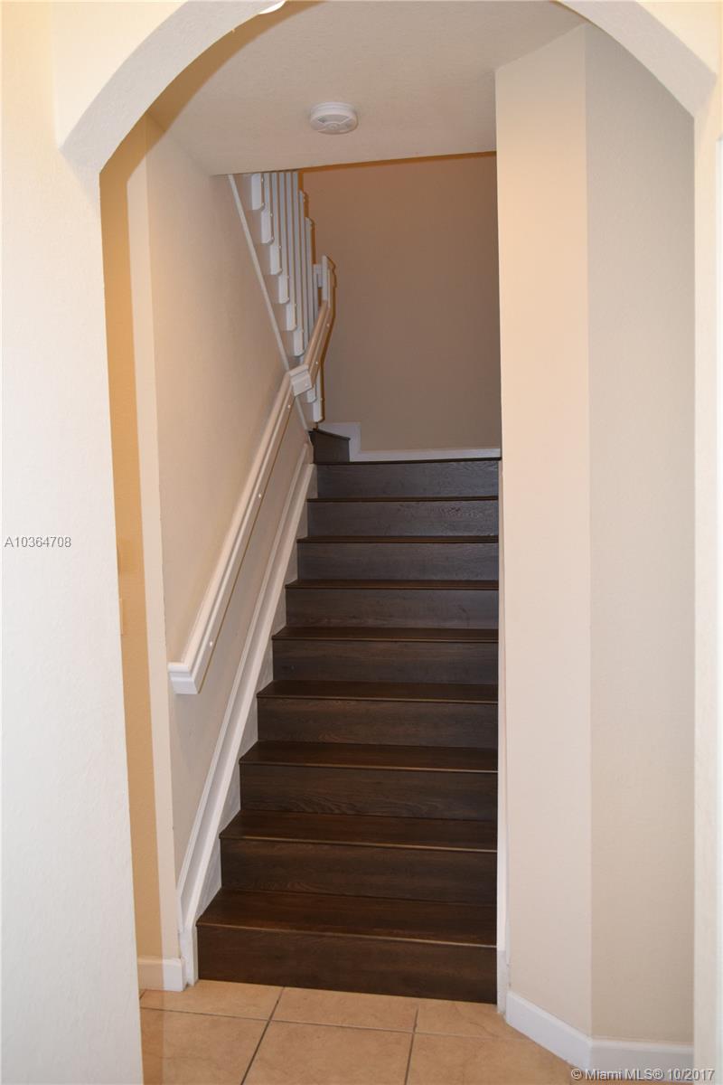 INTERLAKEN - Residential