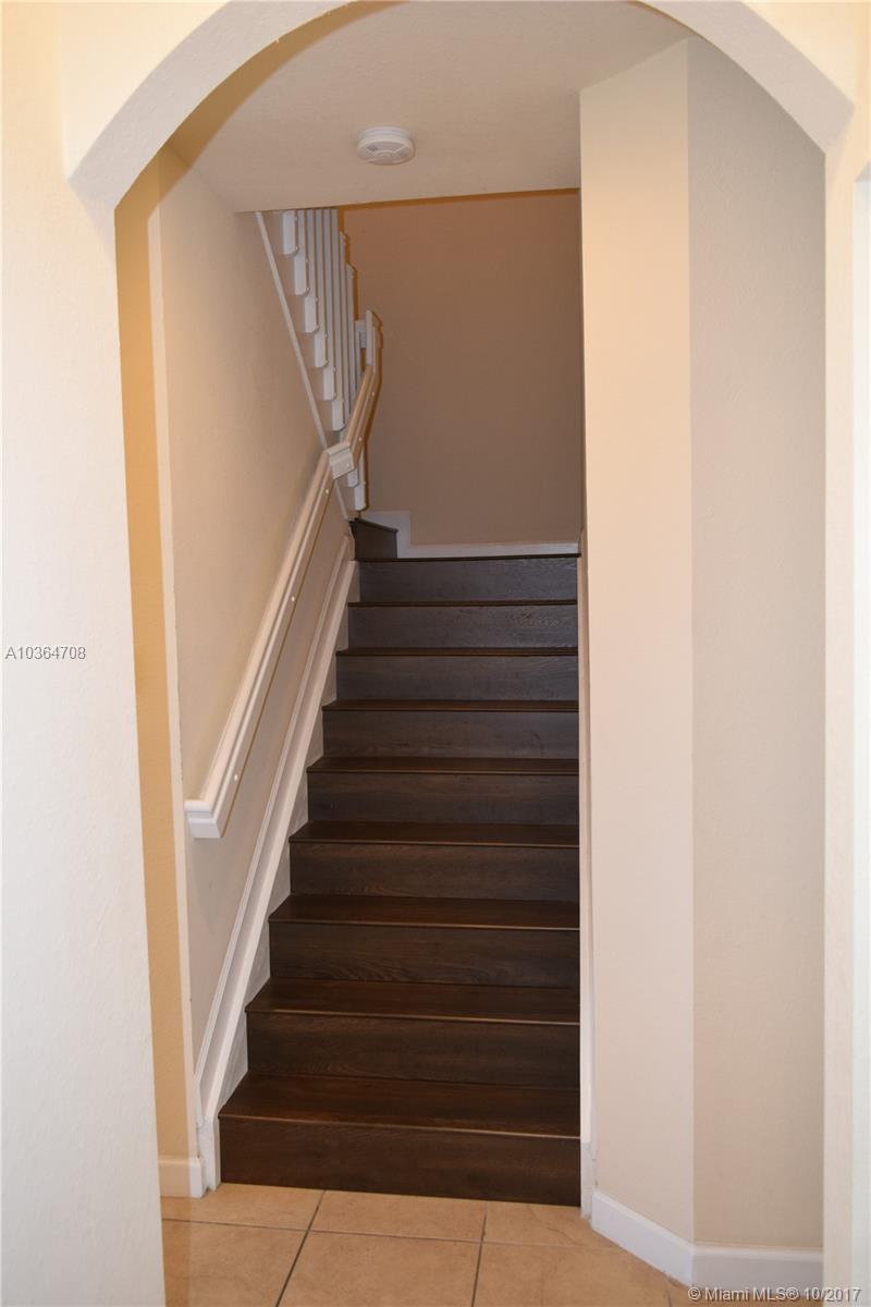 INTERLAKEN - Residential