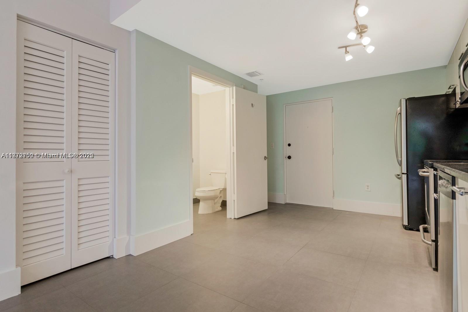 3339 Virginia St 335