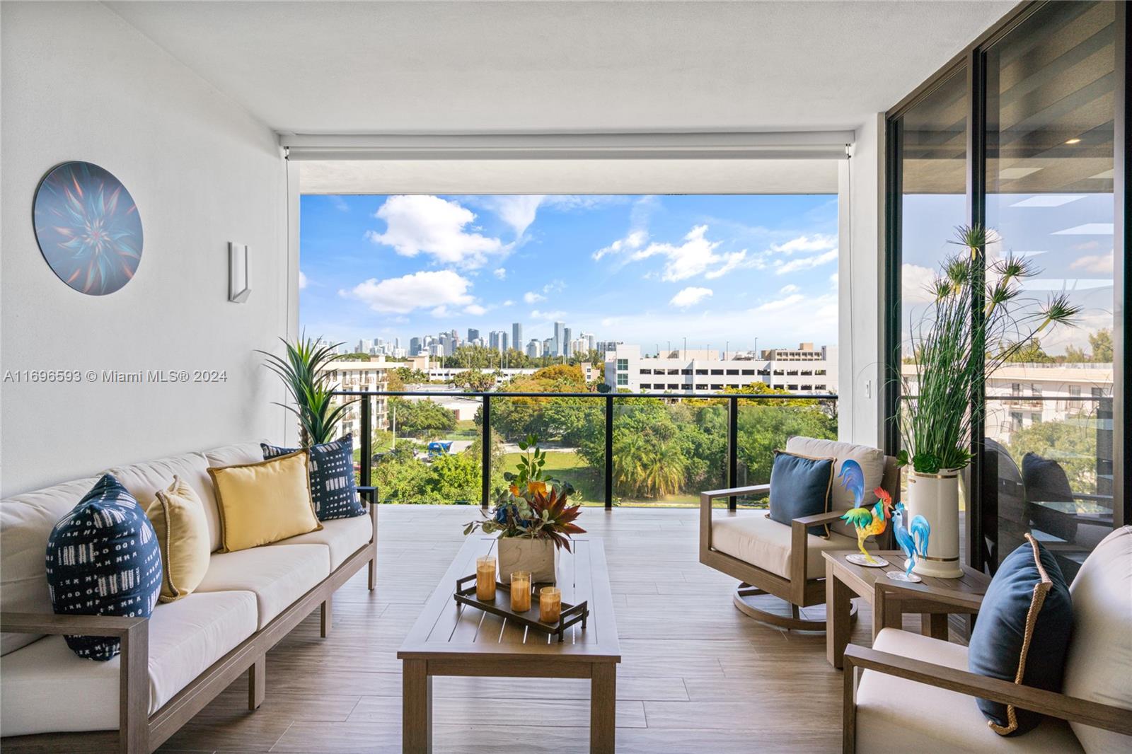 BRICKELLS FLAGLER - Residential