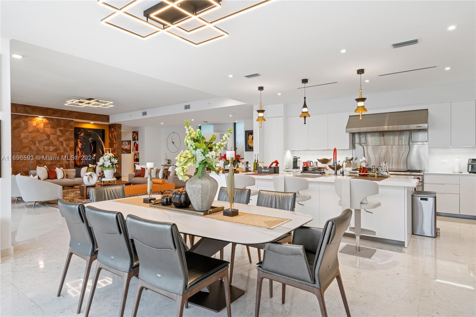 BRICKELLS FLAGLER - Residential
