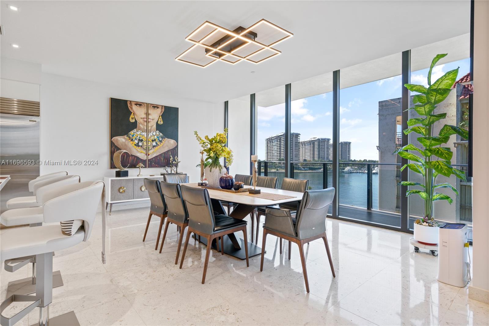 BRICKELLS FLAGLER - Residential