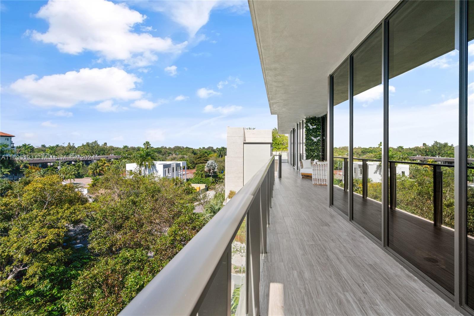 BRICKELLS FLAGLER - Residential