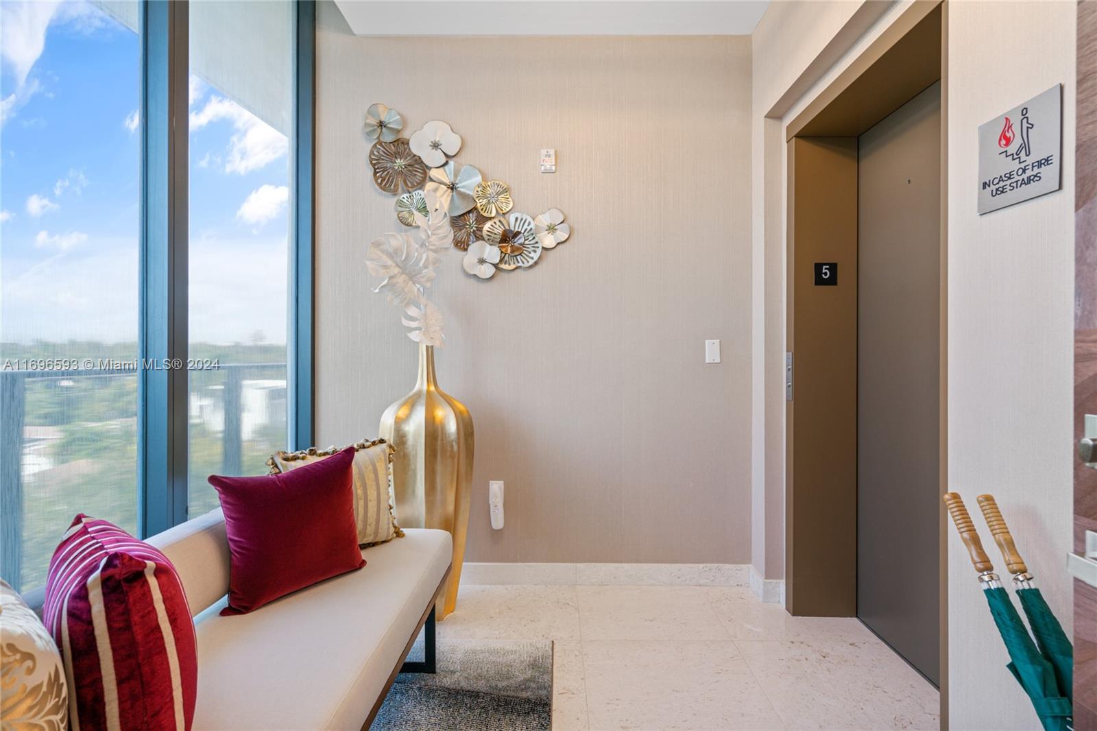 BRICKELLS FLAGLER - Residential