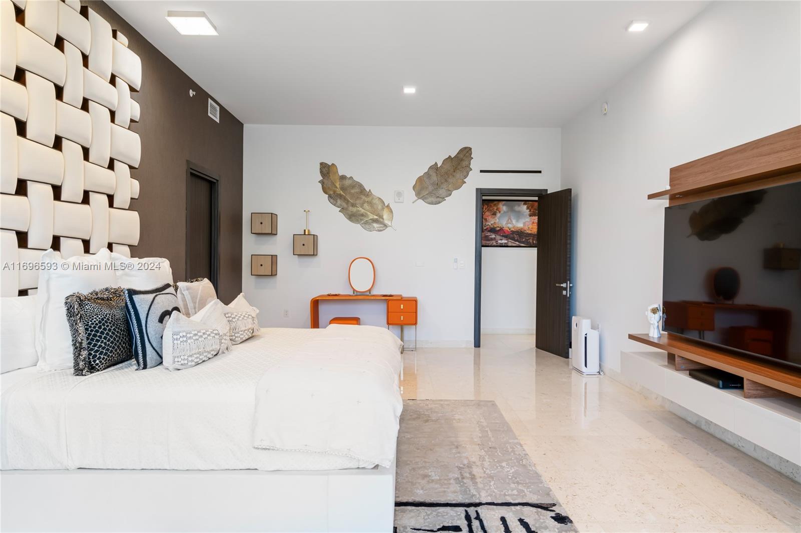 BRICKELLS FLAGLER - Residential