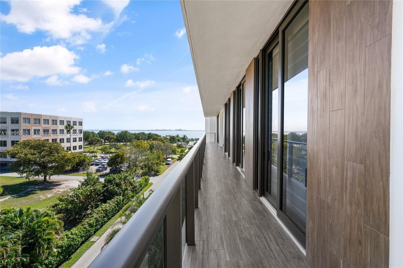 BRICKELLS FLAGLER - Residential