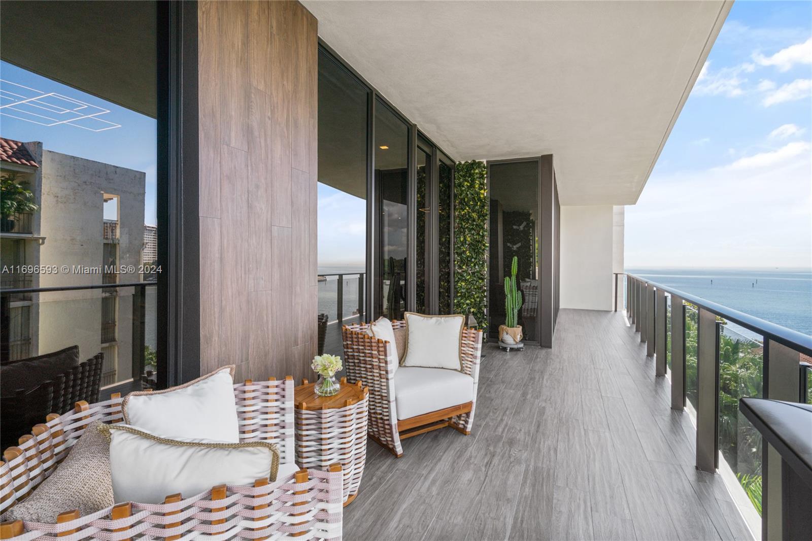 BRICKELLS FLAGLER - Residential