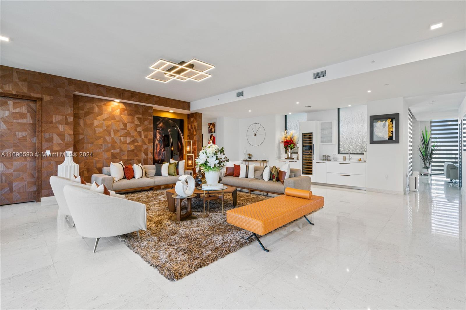 BRICKELLS FLAGLER - Residential