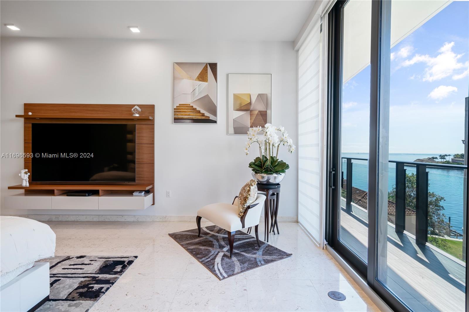 BRICKELLS FLAGLER - Residential