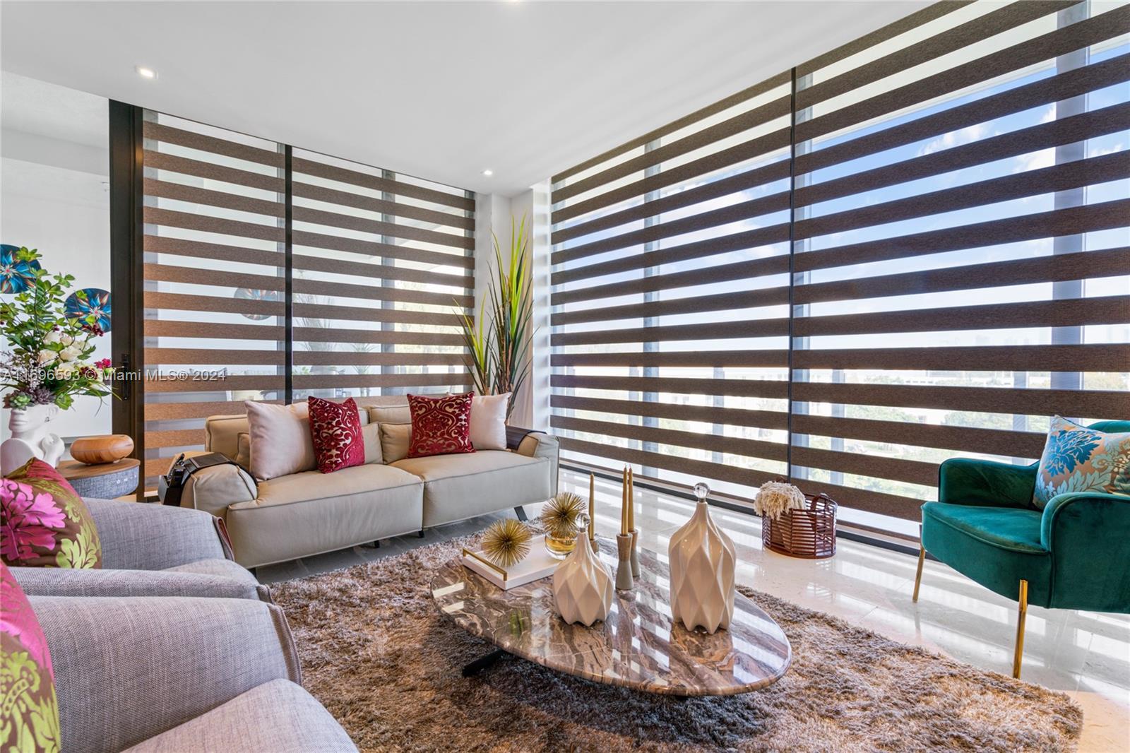 BRICKELLS FLAGLER - Residential