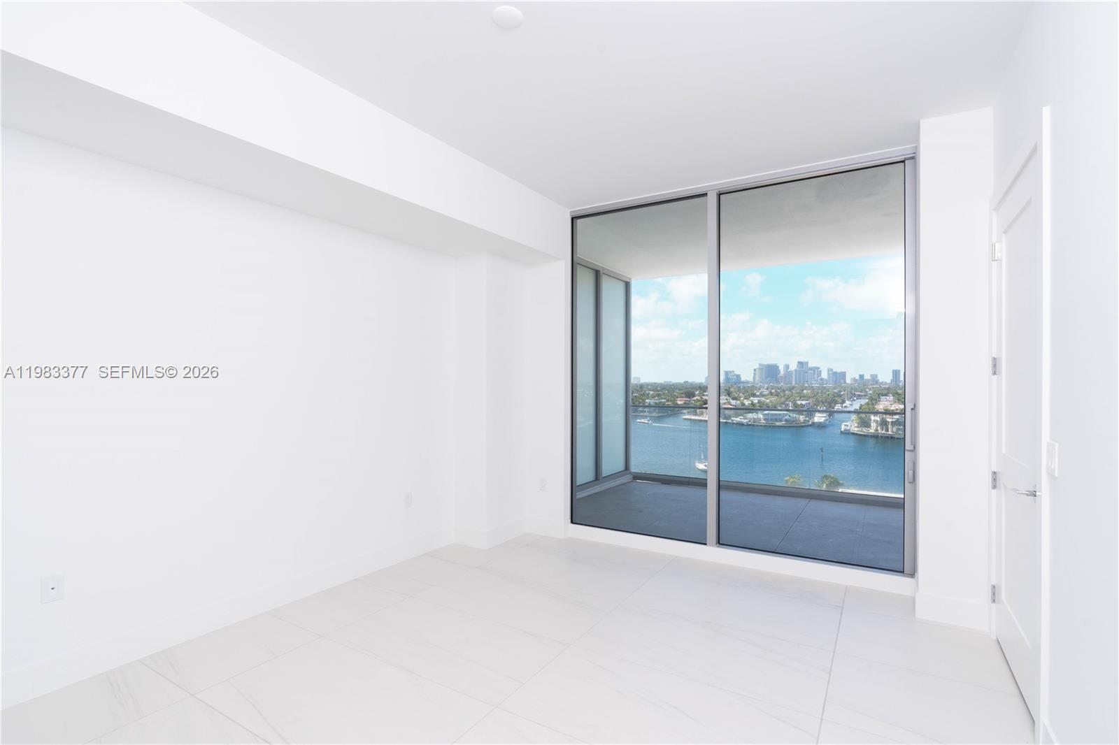 SELENE OCEANFRONT RESIDEN - Residential