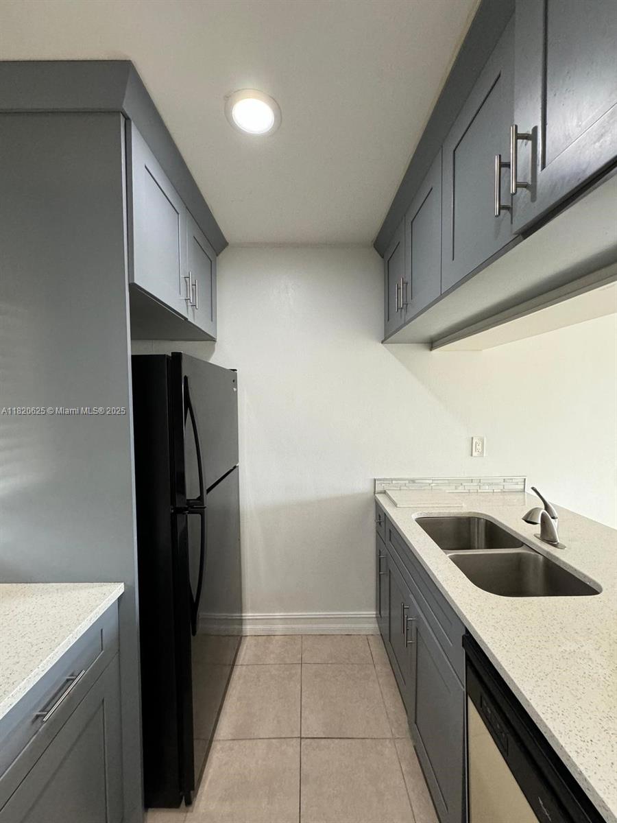 9919 Twin Lakes Dr 26-L