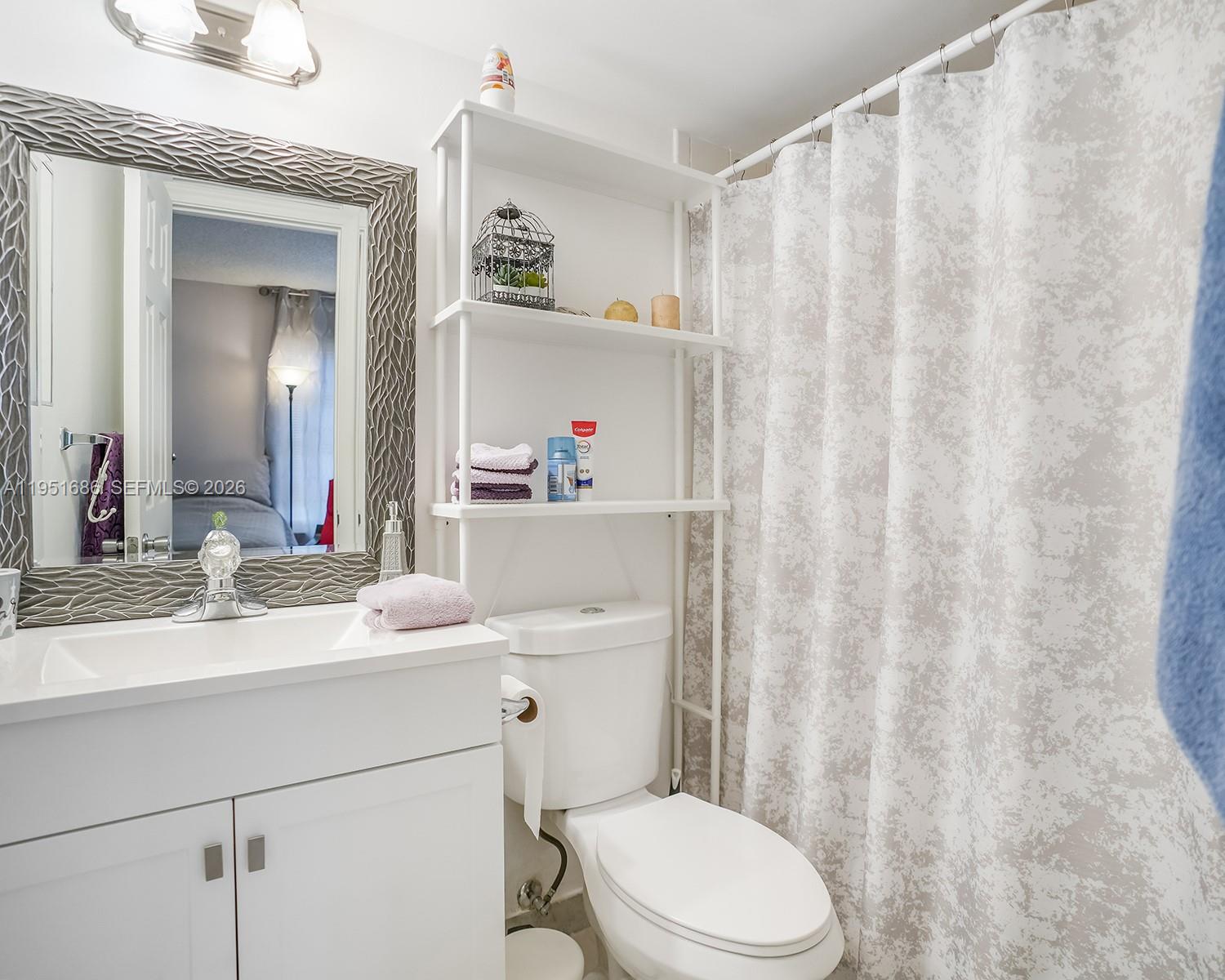 LAS VISTAS H IN INVERRARY - Residential