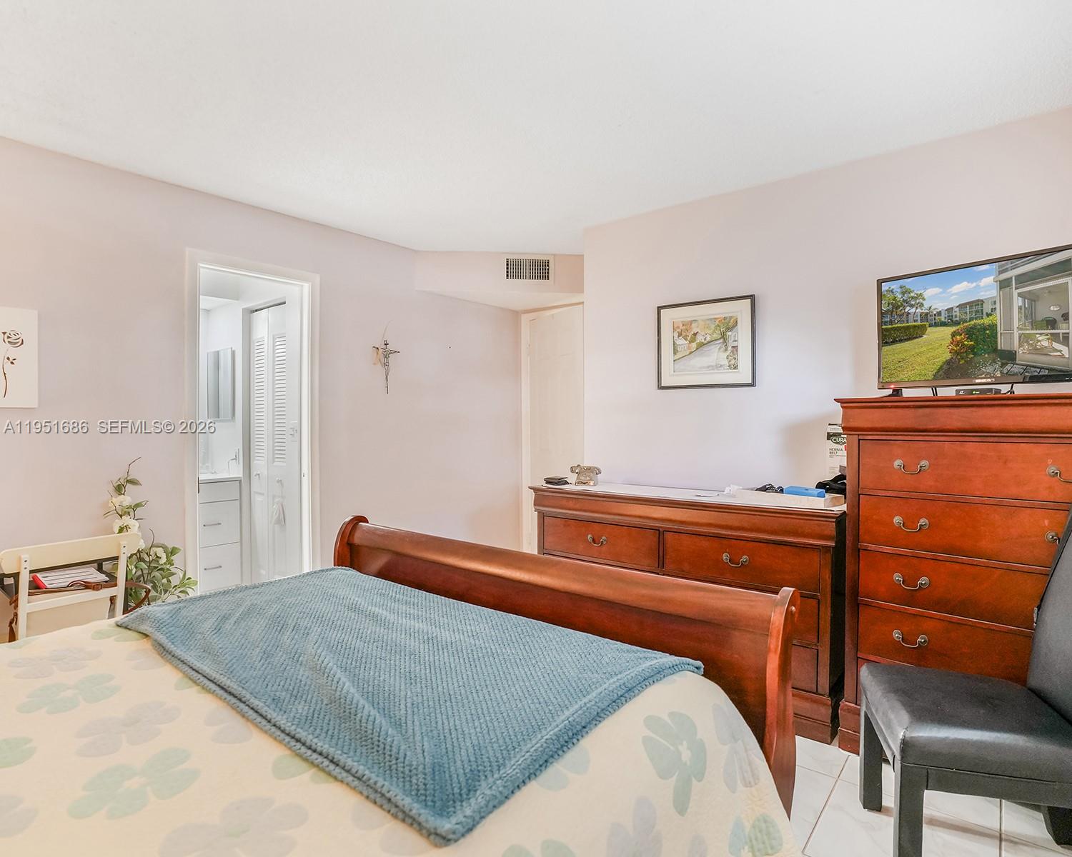 LAS VISTAS H IN INVERRARY - Residential